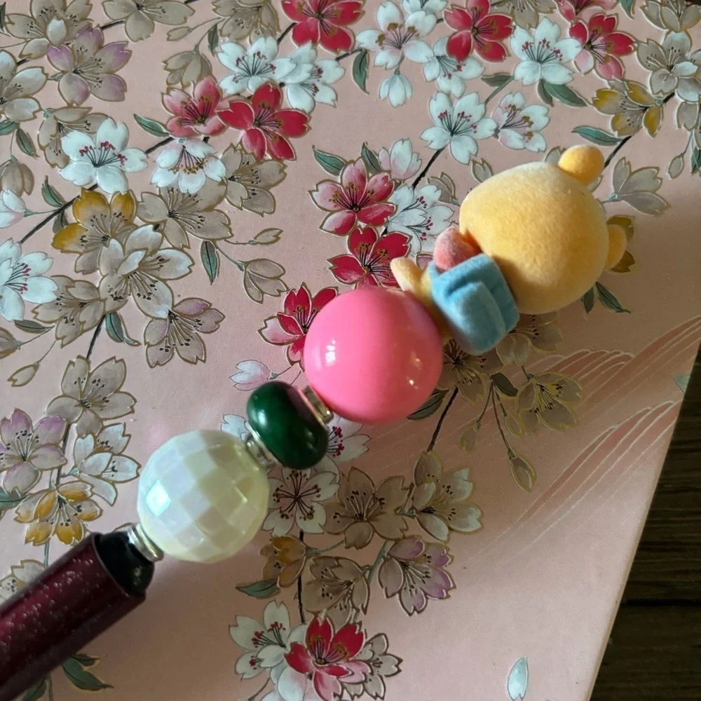 Disney Doorables: Winnie the Pooh: Pooh Bear book bag handmade beaded pen